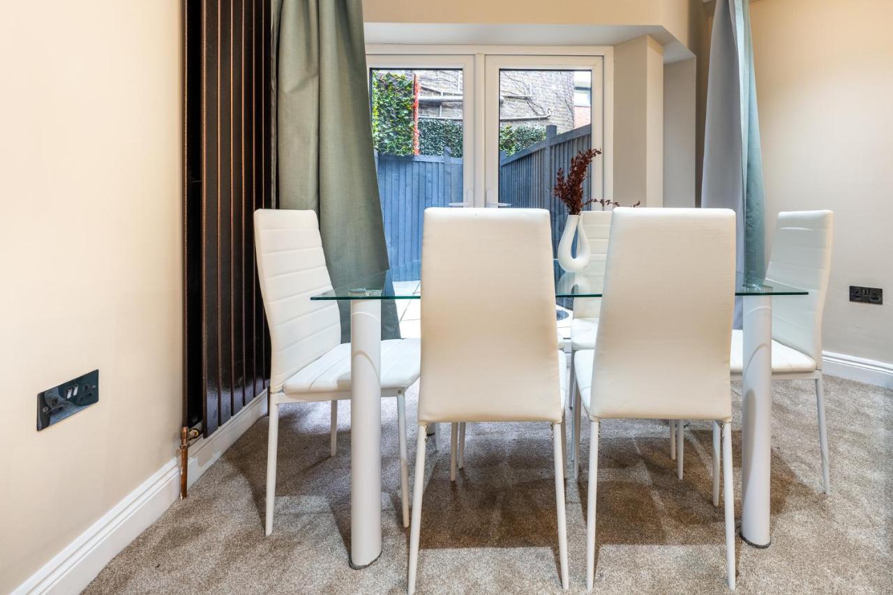 Brand New London Luxury House - Sleeps 8 Villa Buitenkant foto